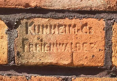 Ballhaus Walzerlinksgestrickt im Denkmal Habel's Brauhaus